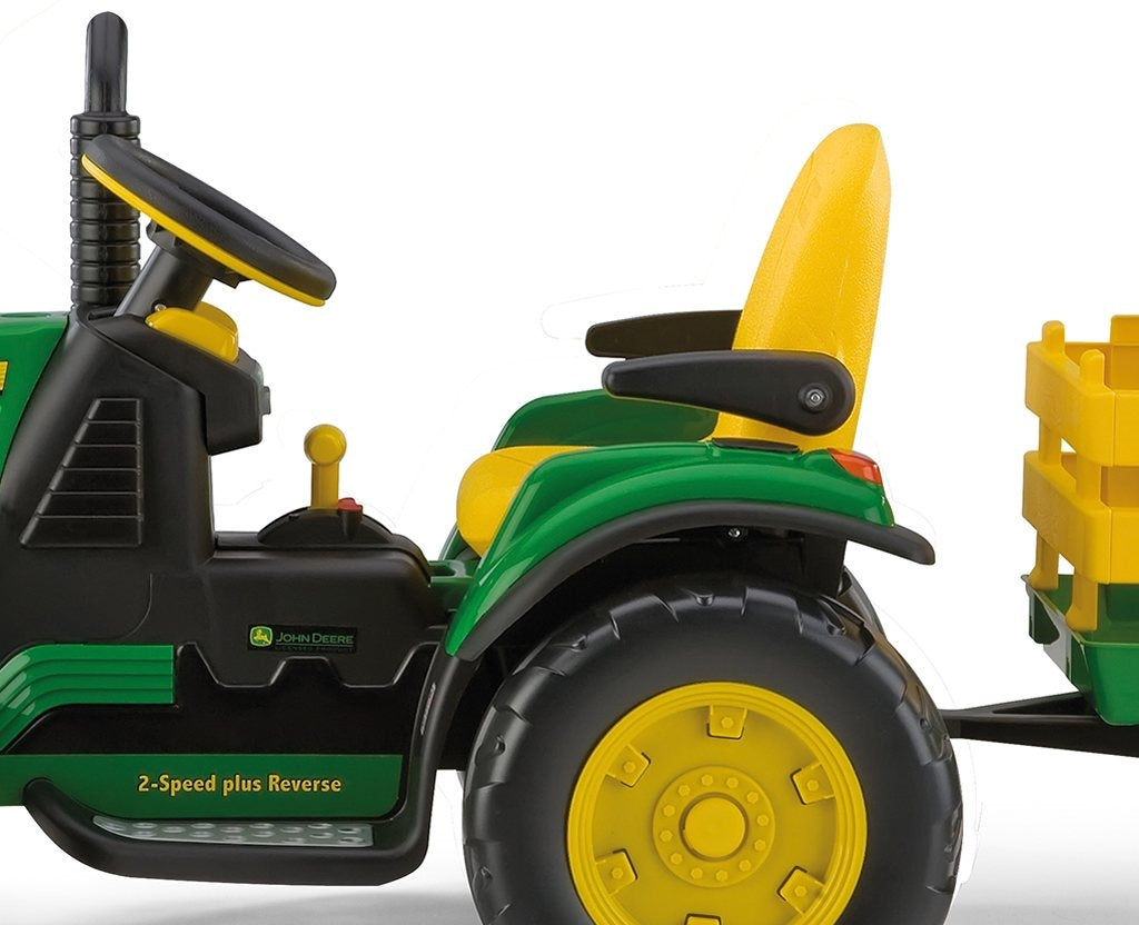 Peg Perego John Deere Ground Force with trailer 12 Volt