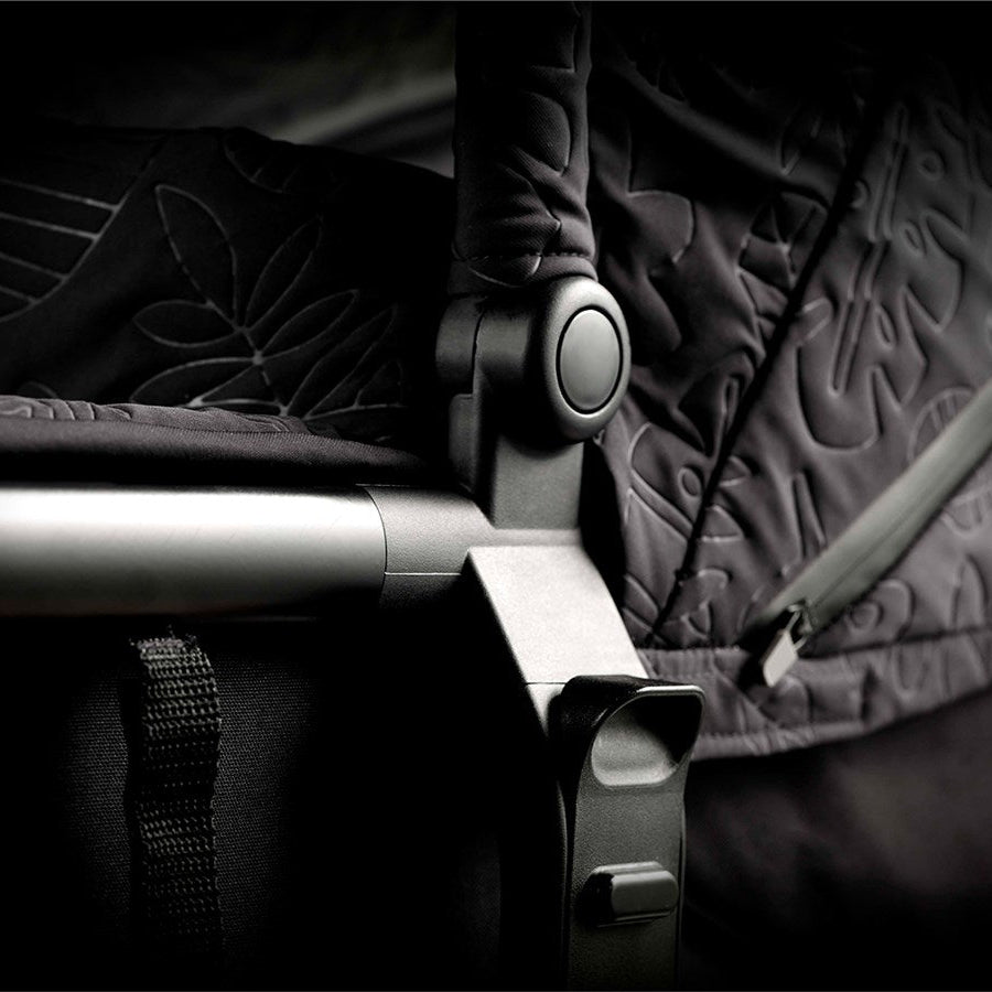 Jane Crosslight Pro Carbon + Micro Pro-2 + Koos iSize R1 Travel system