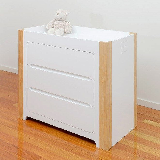 Cocoon Change Area Dresser, White / Natural