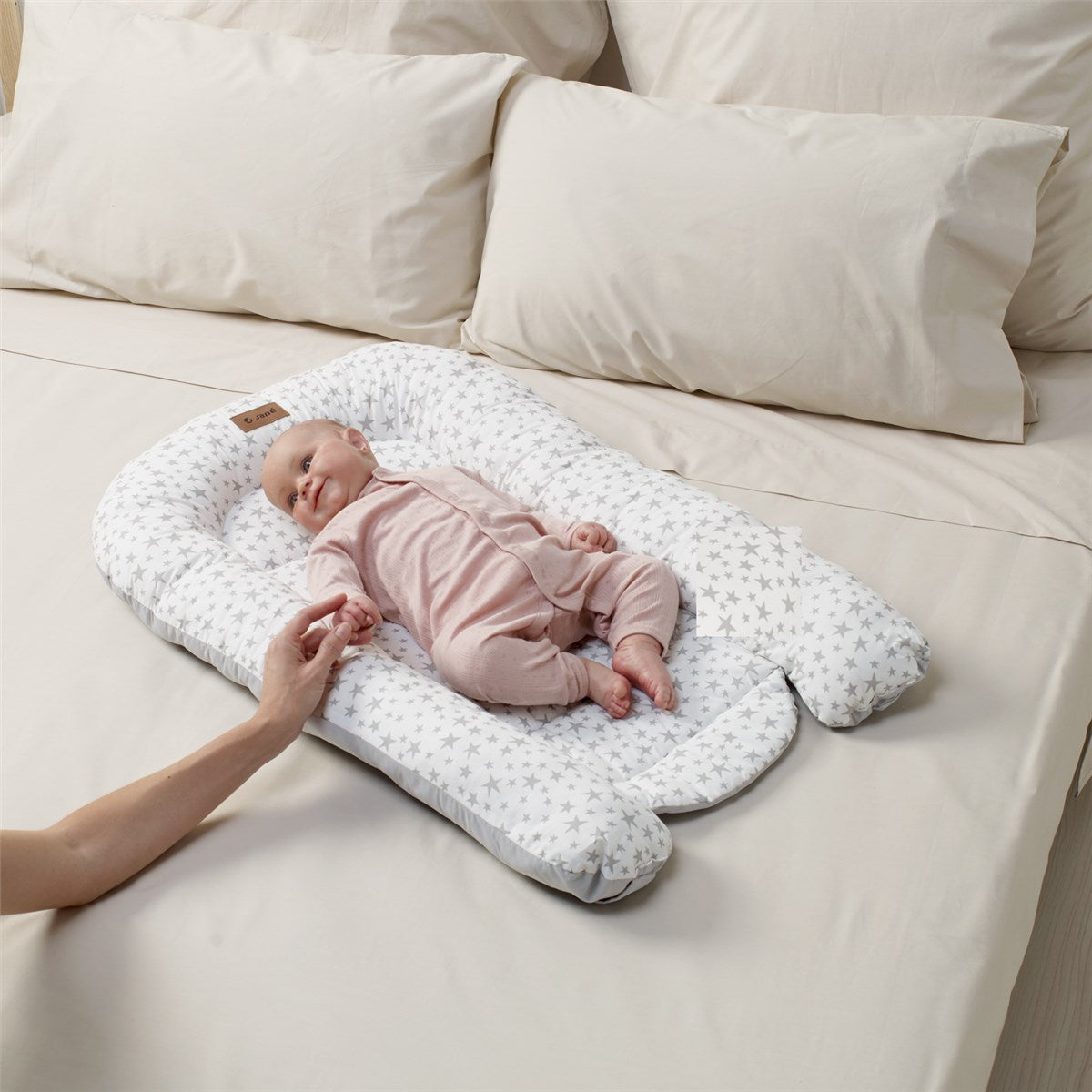 Jane Growing Cute Baby Nest Cushion