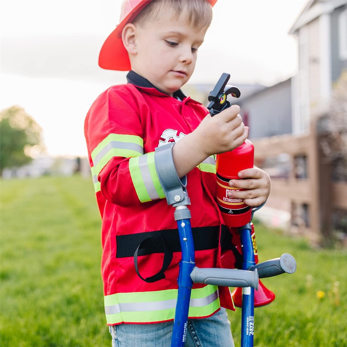 Melissa & Doug Fire Chief Costume Set − Dress Up & Role Play for Boys & Girls | With Extinguisher, Helmet, Badge, Bullhorn & Jacket | Age 3+