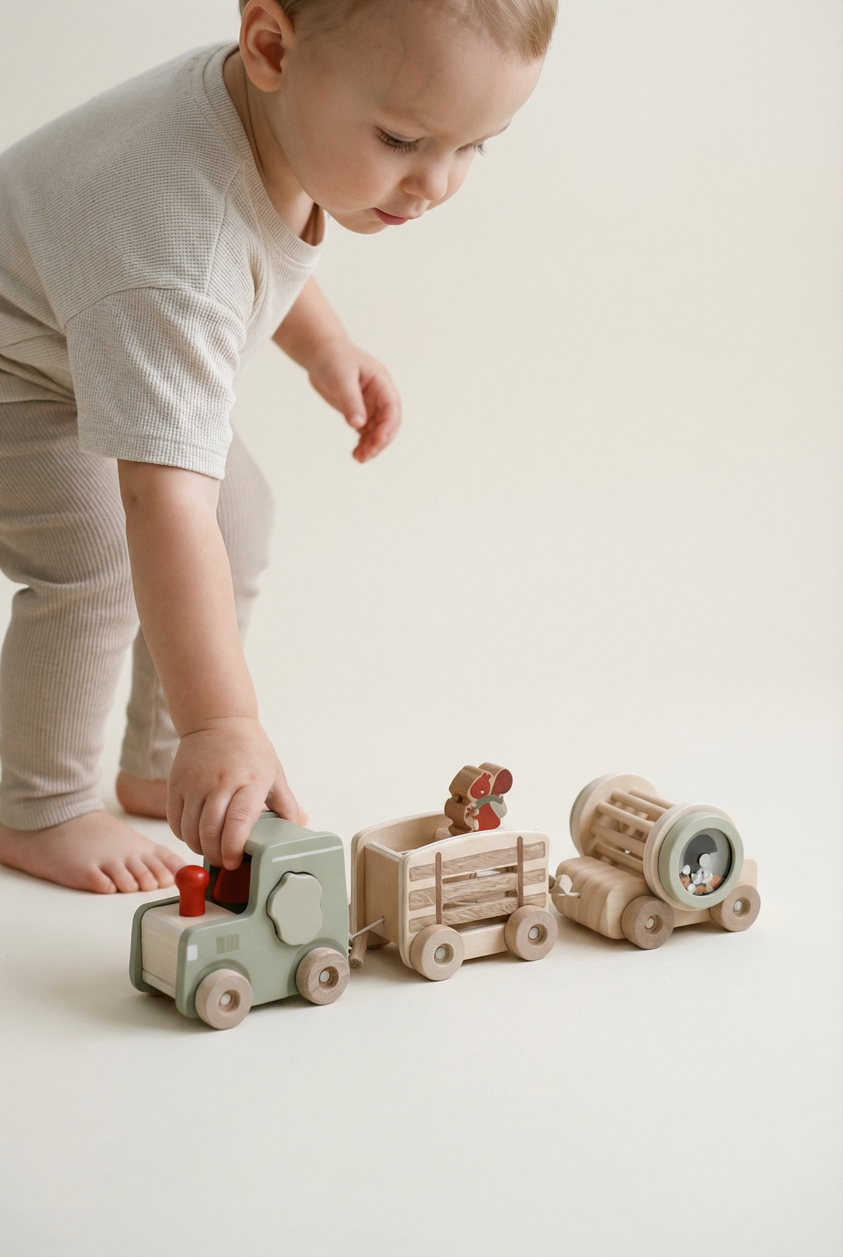 Wooden Tractor & Trailer Play Set – Neutral Farm Toy with Detachable Rattle Drum