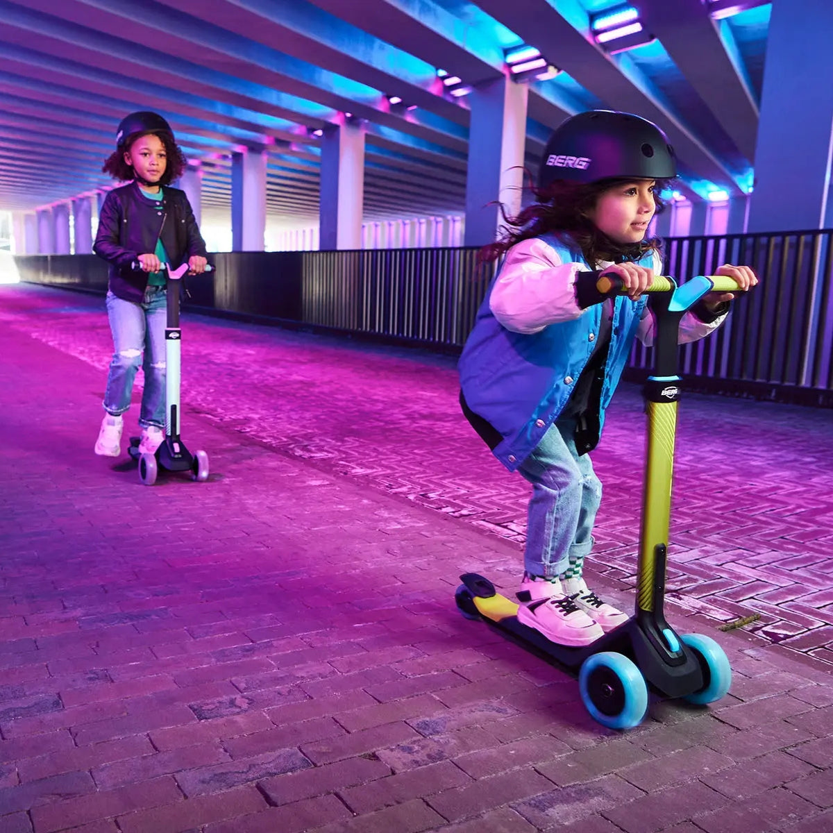BERG Nexo Foldable Scooter with LED Wheels
