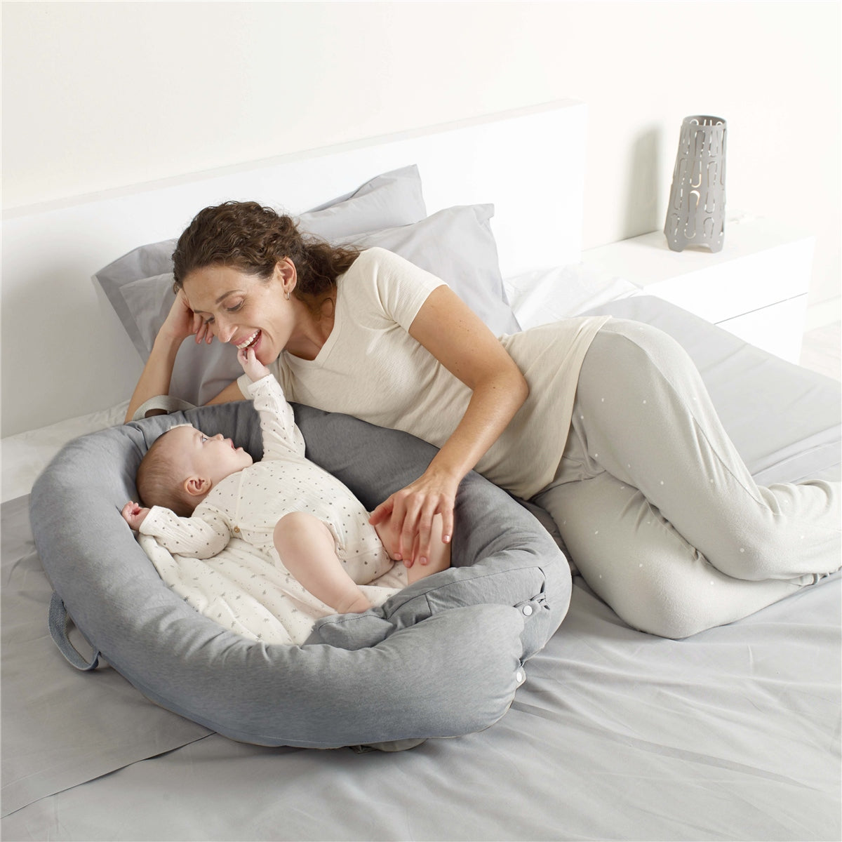 Jane Growing baby nest