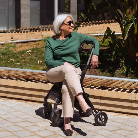 Playcare R05 Walking Aid with Cart & Seat