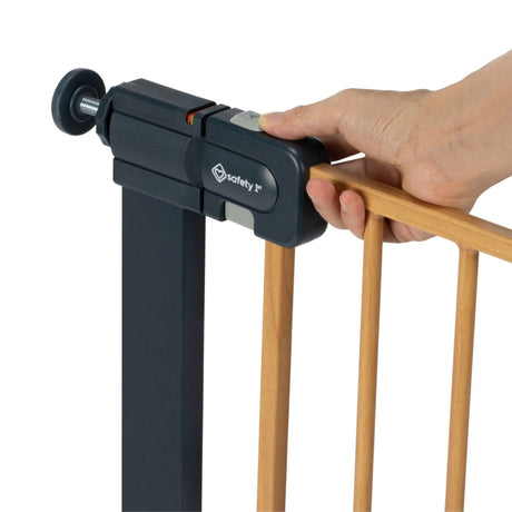 Safety 1st SecureTech Easy Close Metal Pressure Safety Gate (73-80cm)