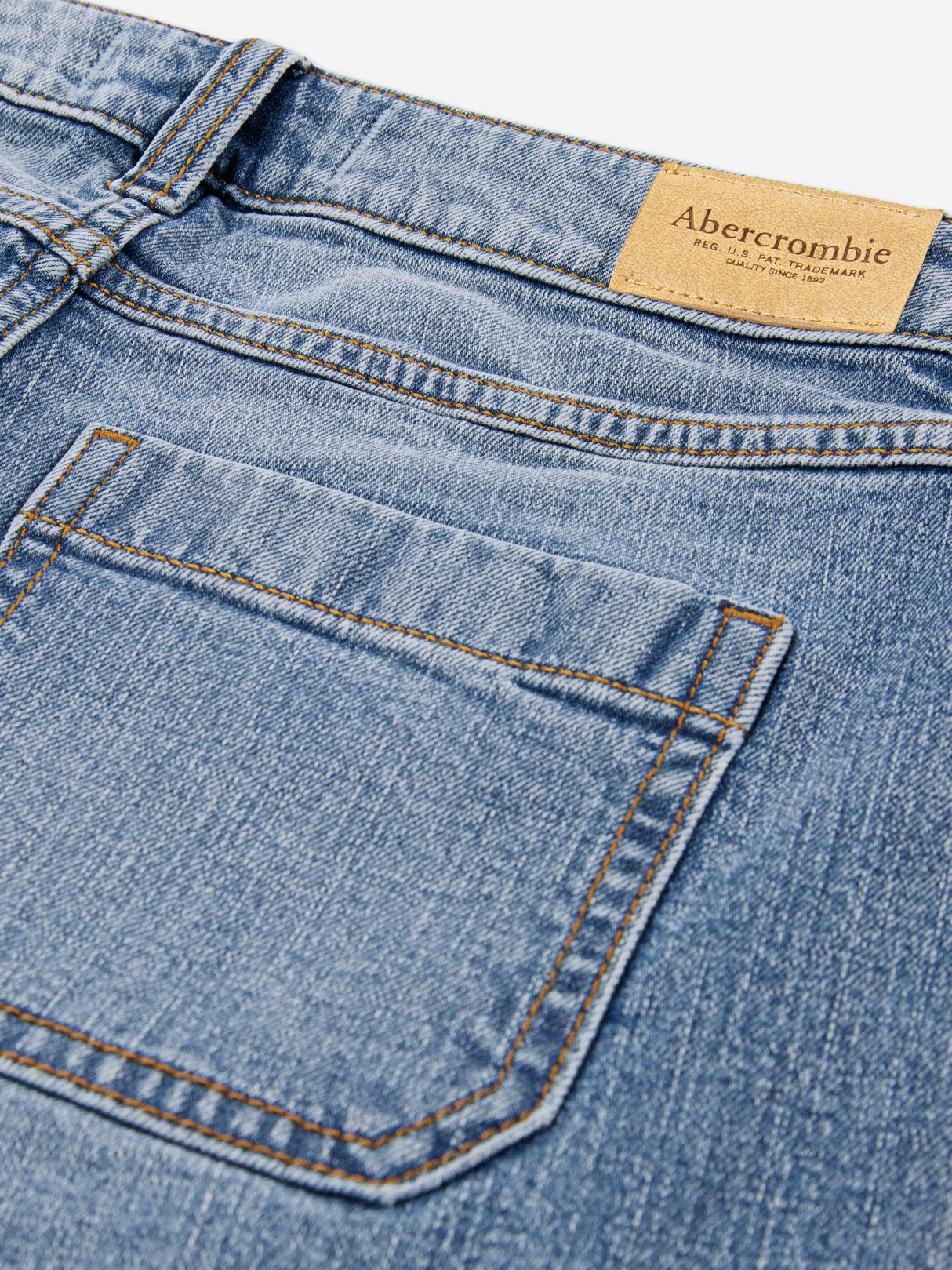 Abercrombie & Fitch Girls High Rise Balloon Jeans in Blue