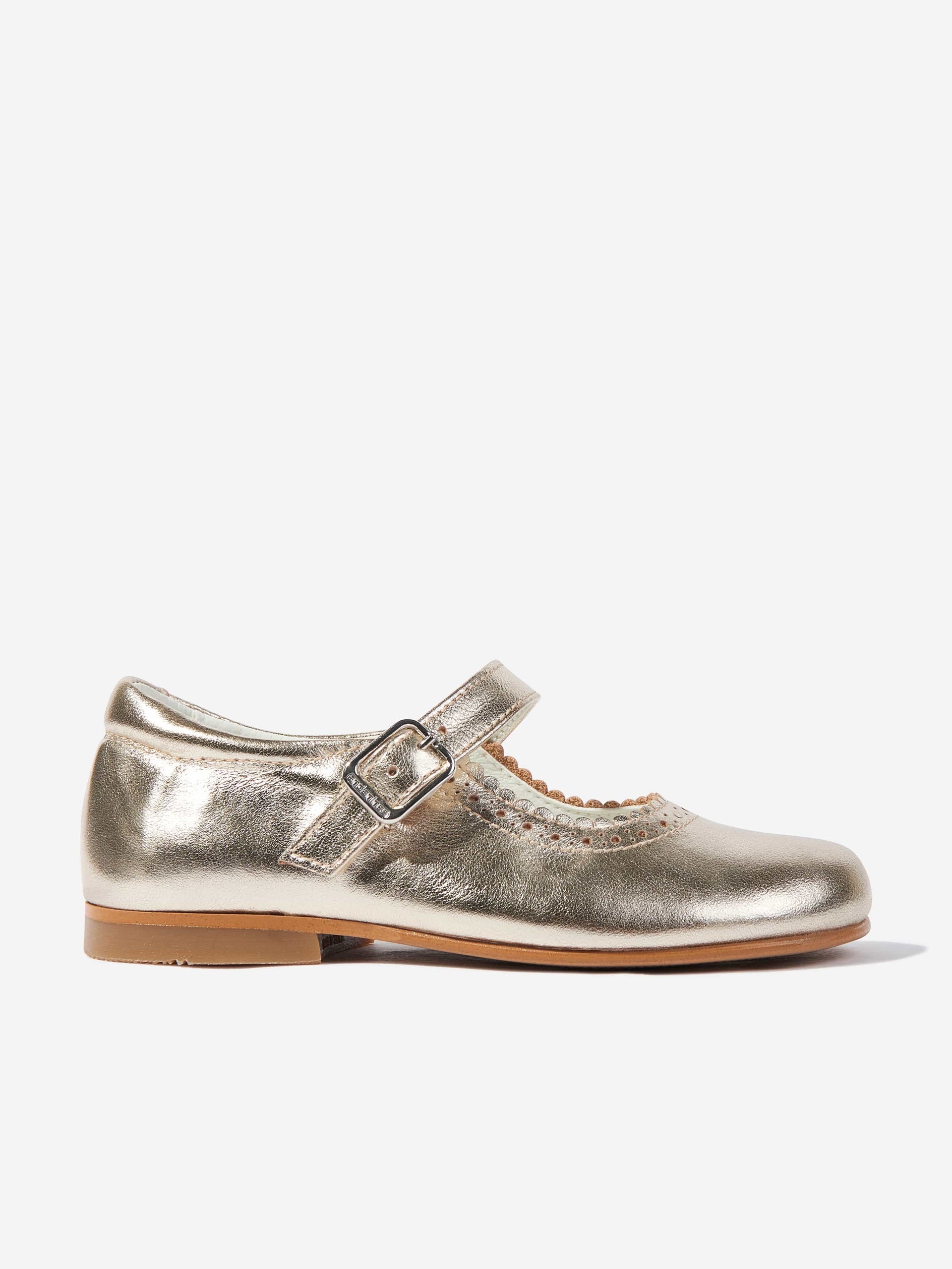 Scalloped Edge Mary Jane Shoes