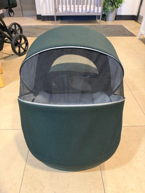 Noordi Fjordi V2 Limited Edition With Travel Carrier Car Seat - Forest Green (OPEN BOX)