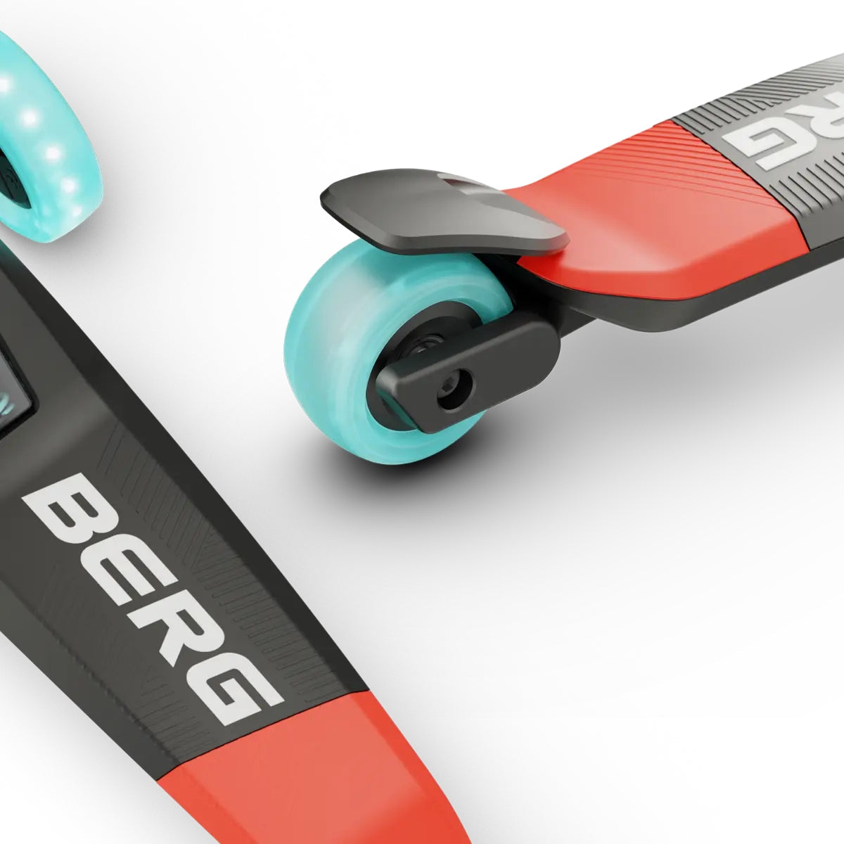 BERG Nexo Foldable Scooter with LED Wheels